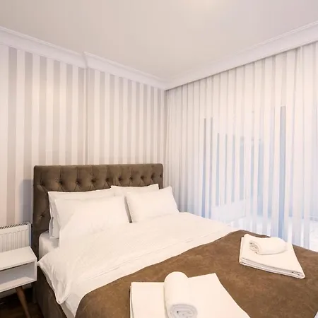 Apartment Dublex New On The Taksim Square Istanbul